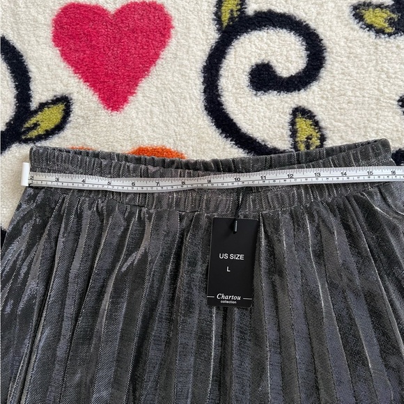 NWT Charon Pleated Skirt Metallic Sliver Size Large - Picture 6 of 6